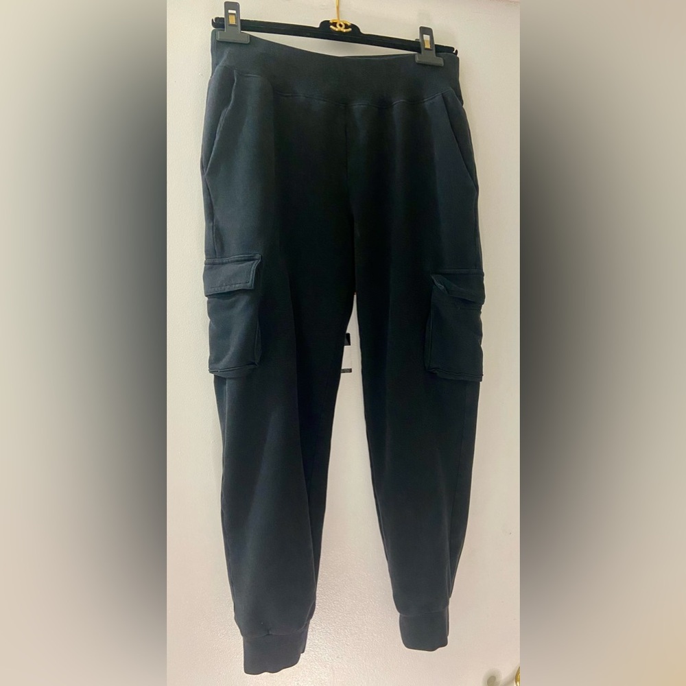 ALO Yoga Athleisure Cargo Jogger Pants
